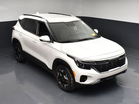 Certified 2025 Kia Seltos S FWD image 39