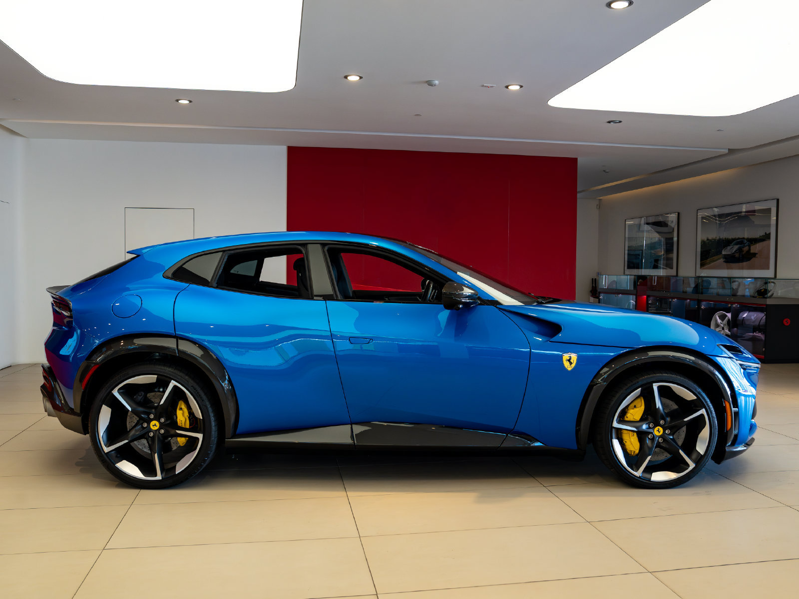 Used 2023 Ferrari Purosangue AWD/4WD image 7