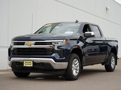 Used 2022 Chevrolet Silverado 1500 LT image 7