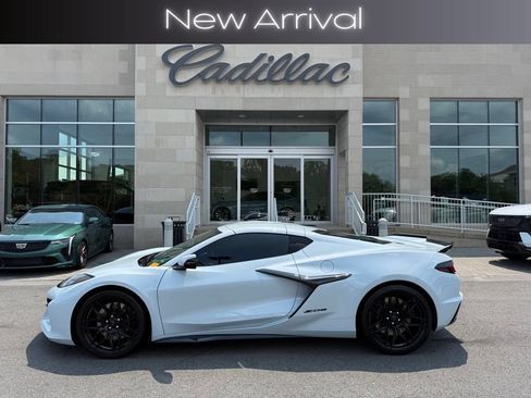 Used 2023 Chevrolet Corvette Z06 RWD image 1