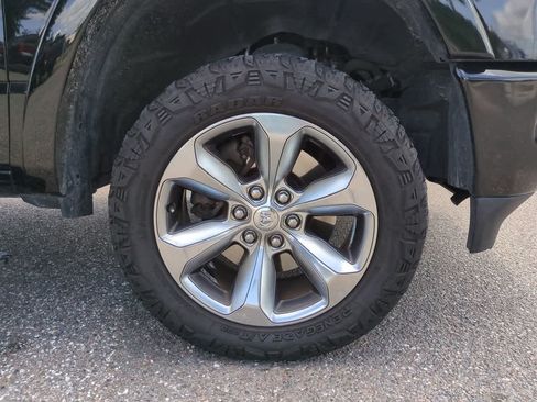 Used 2020 RAM 1500 Limited w/ Body Color Bumper Group AWD/4WD image 11