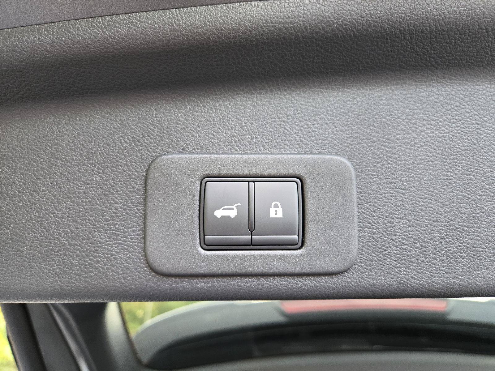 Certified 2025 Nissan Murano SV AWD/4WD image 10