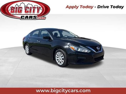 Used 2018 Nissan Altima 2.5 S w/ S Convenience Package FWD image 1
