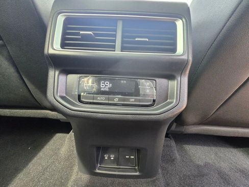 New 2026 Volkswagen Atlas Peak Edition AWD/4WD image 14