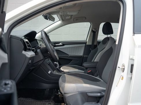 Certified 2023 Volkswagen Taos S w/ Driver Assistance Package FWD image 17