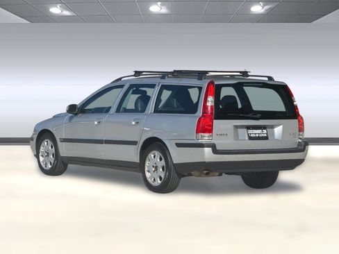 Used 2002 Volvo V70 T5 FWD image 3