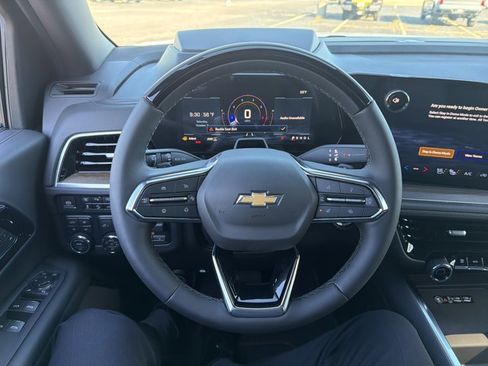 New 2026 Chevrolet Suburban High Country image 13