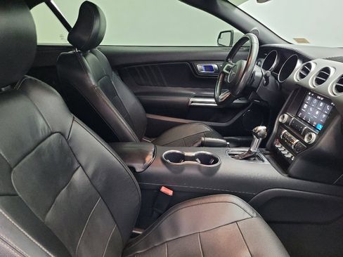 Used 2018 Ford Mustang Premium RWD image 21