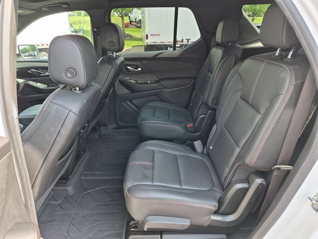 Used 2023 Chevrolet Traverse RS w/ LPO, Floor Liner Package AWD/4WD image 28