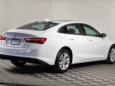 Used 2024 Chevrolet Malibu LT FWD image 3