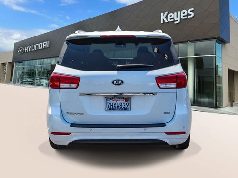 Used 2015 Kia Sedona SX FWD image 6