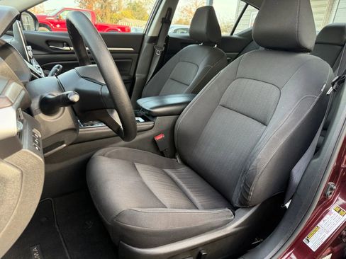 Used 2023 Nissan Altima 2.5 SV image 13