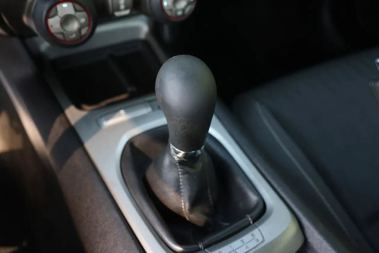 Used 2013 Chevrolet Camaro LS RWD image 12