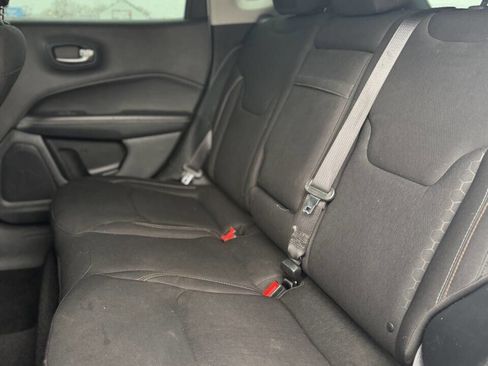 Used 2018 Jeep Compass Sport image 18