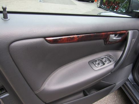 Used 2006 Volvo S60 2.5T image 40