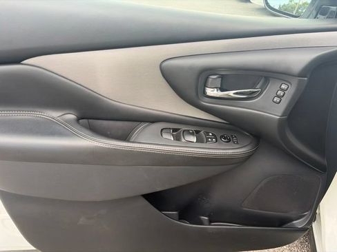 Used 2023 Nissan Murano SL w/ SL Moonroof Package FWD image 33