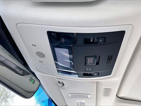 Used 2019 Lexus ES 350 w/ Premium Package image 32