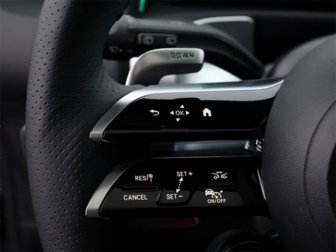 New 2026 Mercedes-Benz GLB 35 AMG 4MATIC image 34