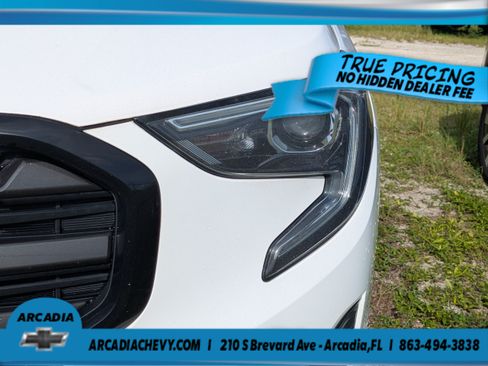 Used 2021 GMC Terrain SLT w/ Elevation Edition AWD/4WD image 8