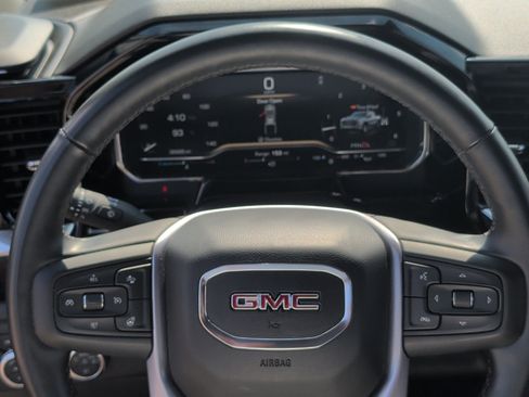 Used 2025 GMC Sierra 1500 SLT AWD/4WD image 25