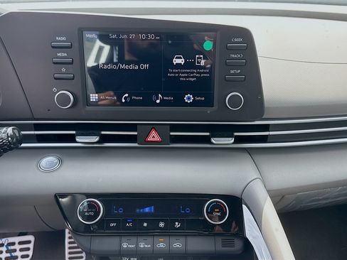 New 2026 Hyundai Elantra Sport FWD image 10