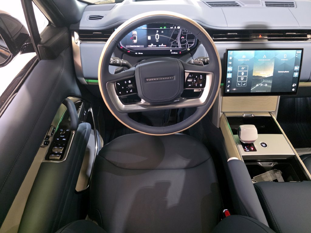 New 2026 Land Rover Range Rover SV AWD/4WD image 13