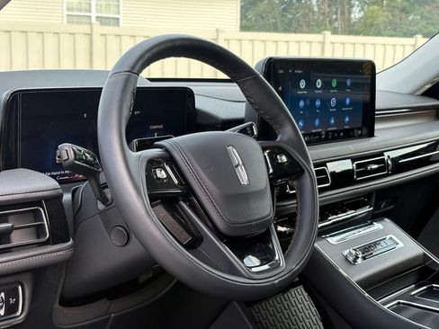 Used 2026 Lincoln Aviator Reserve w/ Luxury Package AWD/4WD image 18