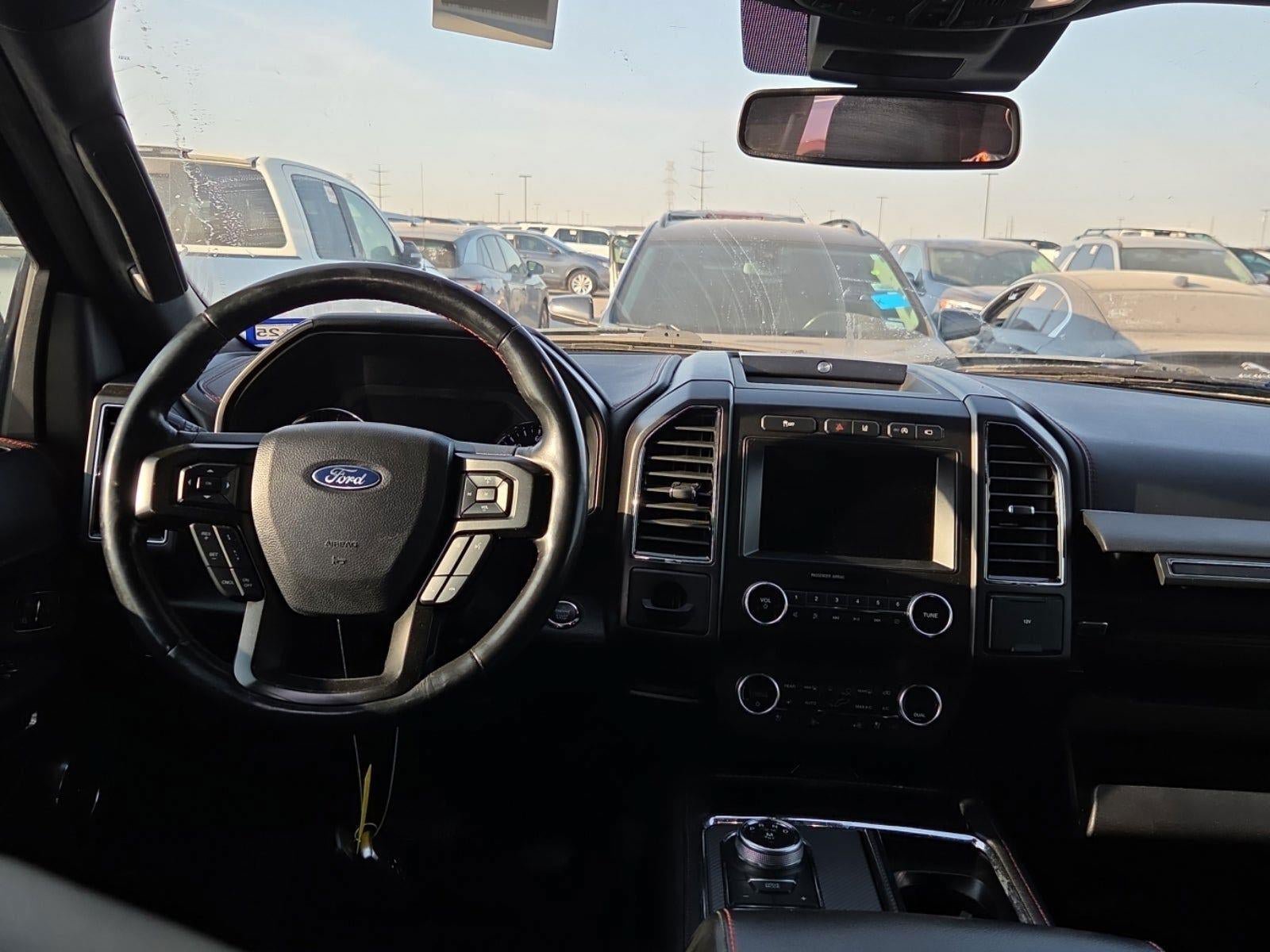 Used 2019 Ford Expedition Max Limited w/ Equipment Group 303A RWD image 4