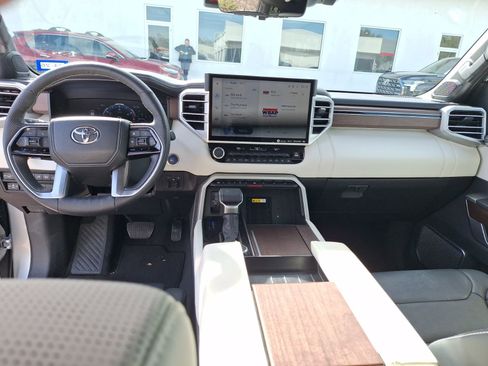 Used 2024 Toyota Sequoia Capstone image 19