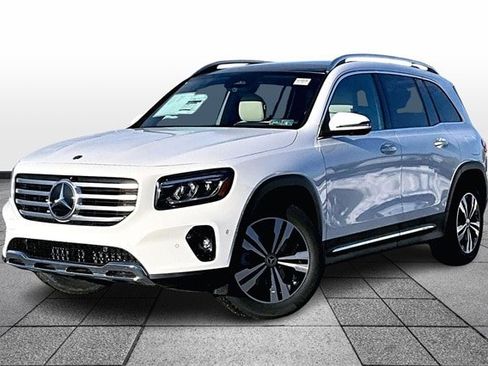 New 2026 Mercedes-Benz GLB 250 4MATIC image 2