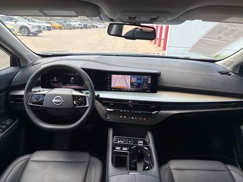 Used 2025 Nissan Murano SL AWD/4WD image 10