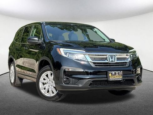 Used 2021 Honda Pilot LX image 2