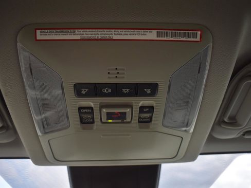 Used 2020 Toyota RAV4 XLE Premium FWD image 42