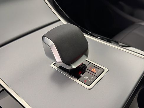 Certified 2025 Land Rover Range Rover Evoque S image 18