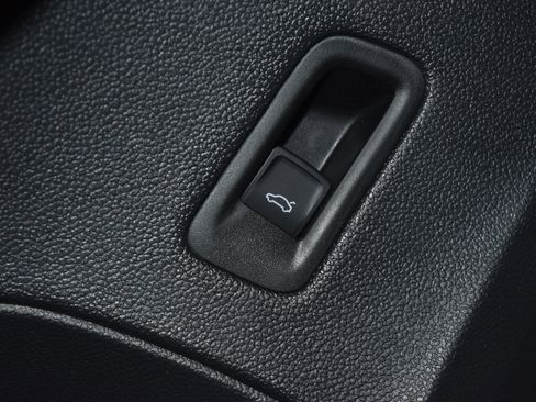 New 2026 Volkswagen Atlas Peak Edition AWD/4WD image 5