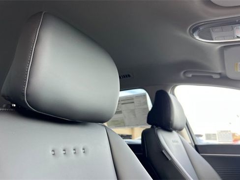 New 2026 Hyundai Ioniq 9 SEL image 18