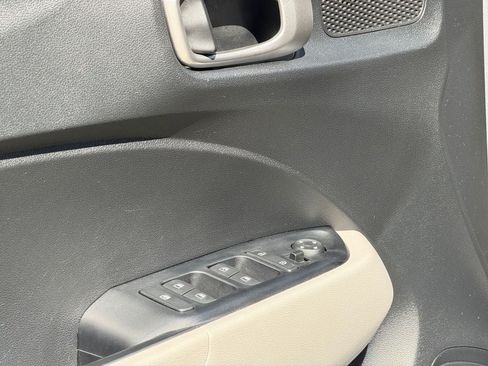 Used 2021 Hyundai Venue SEL w/ Premium Package FWD image 21