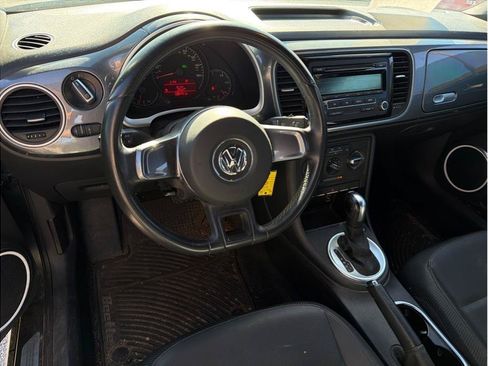Used 2012 Volkswagen Beetle 2.5 FWD image 2