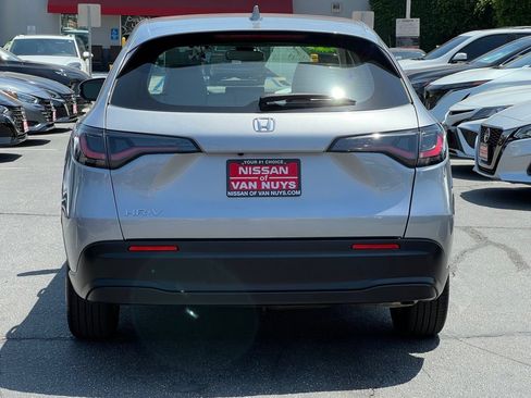 Used 2024 Honda HR-V LX image 6