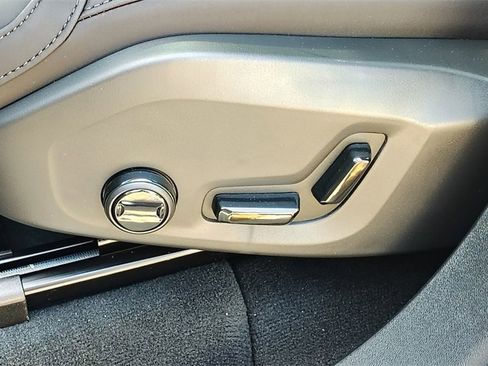 New 2026 Volvo XC90 B6 Plus w/ Protection Package Premier image 14