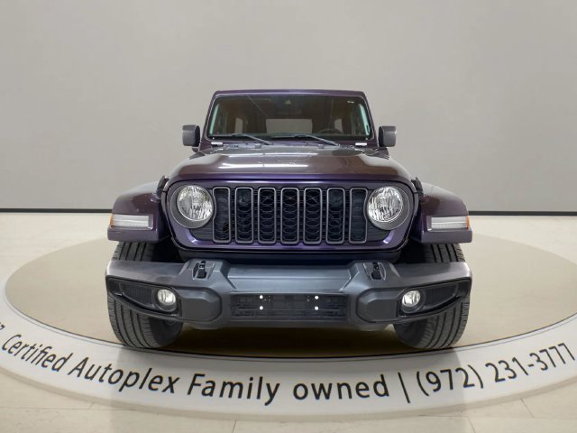Used 2024 Jeep Wrangler Unlimited w/ Convenience Group AWD/4WD image 8