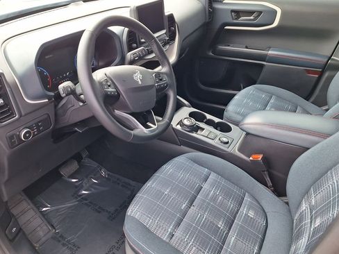 Used 2024 Ford Bronco Sport Heritage w/ Heritage Convenience Package image 10