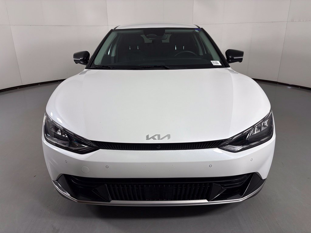 Used 2022 Kia EV6 Wind w/ Wind Technology Package AWD/4WD image 3