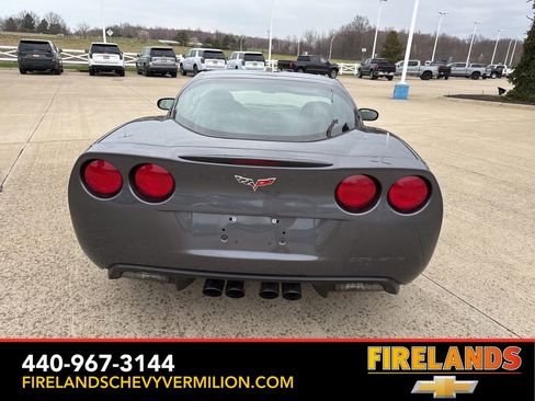 Used 2010 Chevrolet Corvette Coupe w/ 1LT image 7
