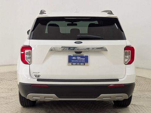 Certified 2022 Ford Explorer XLT w/ Equipment Group 202A image 10
