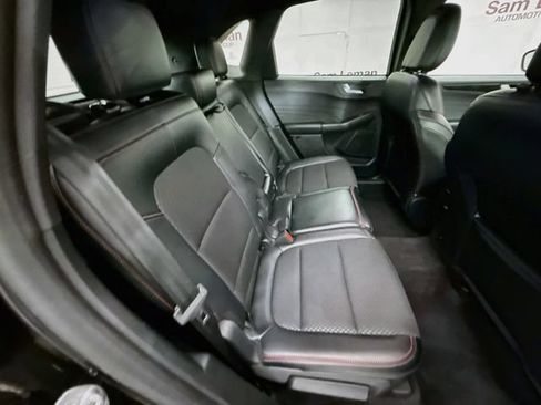 Certified 2025 Ford Escape ST-Line AWD/4WD image 26