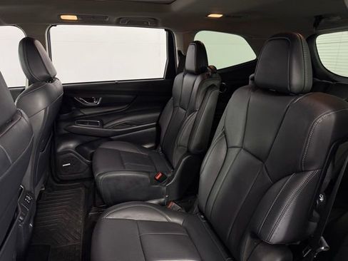 Used 2024 Subaru Ascent Limited w/ Technology Package image 16