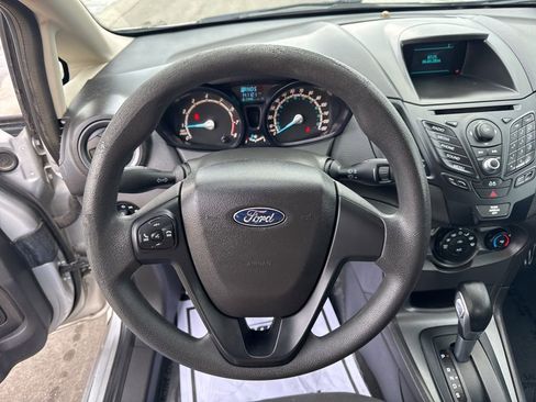 Used 2014 Ford Fiesta S image 12
