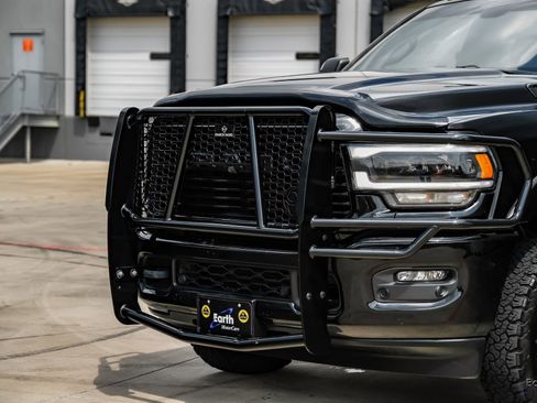 Used 2022 RAM 3500 Laramie w/ Night Edition image 30