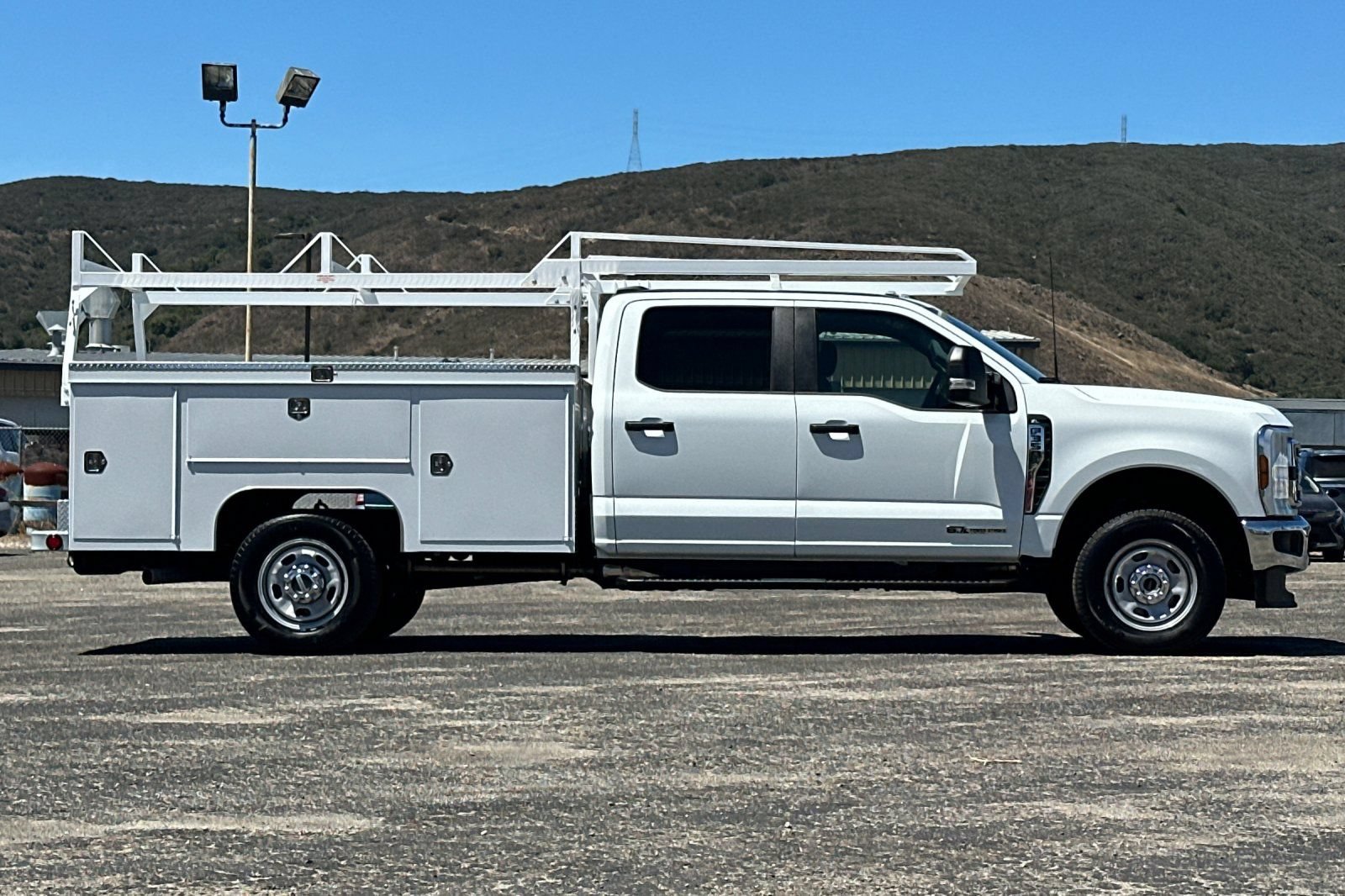 New 2025 Ford F350 XL w/ XL Chrome Package AWD/4WD image 2